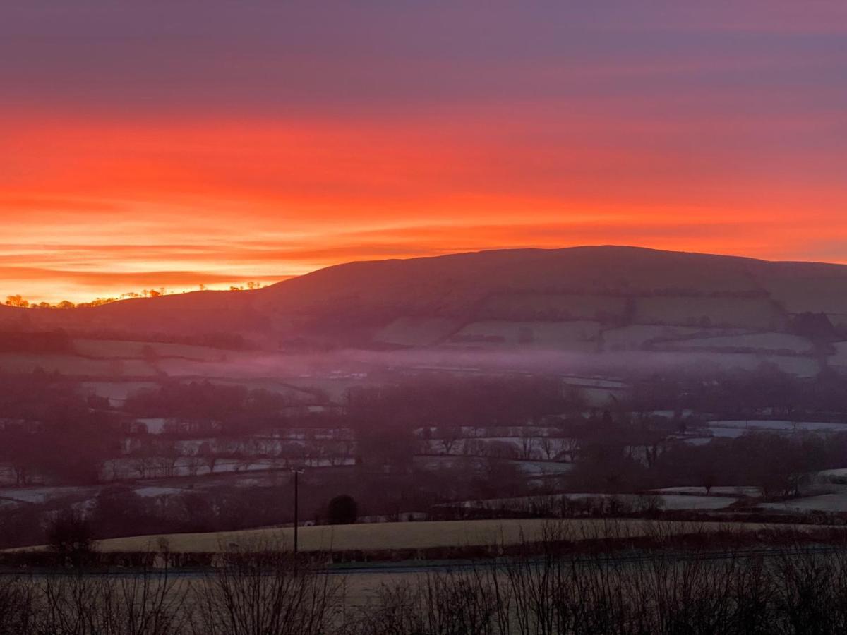 Cae'R Beili Villa Llandovery Bagian luar foto